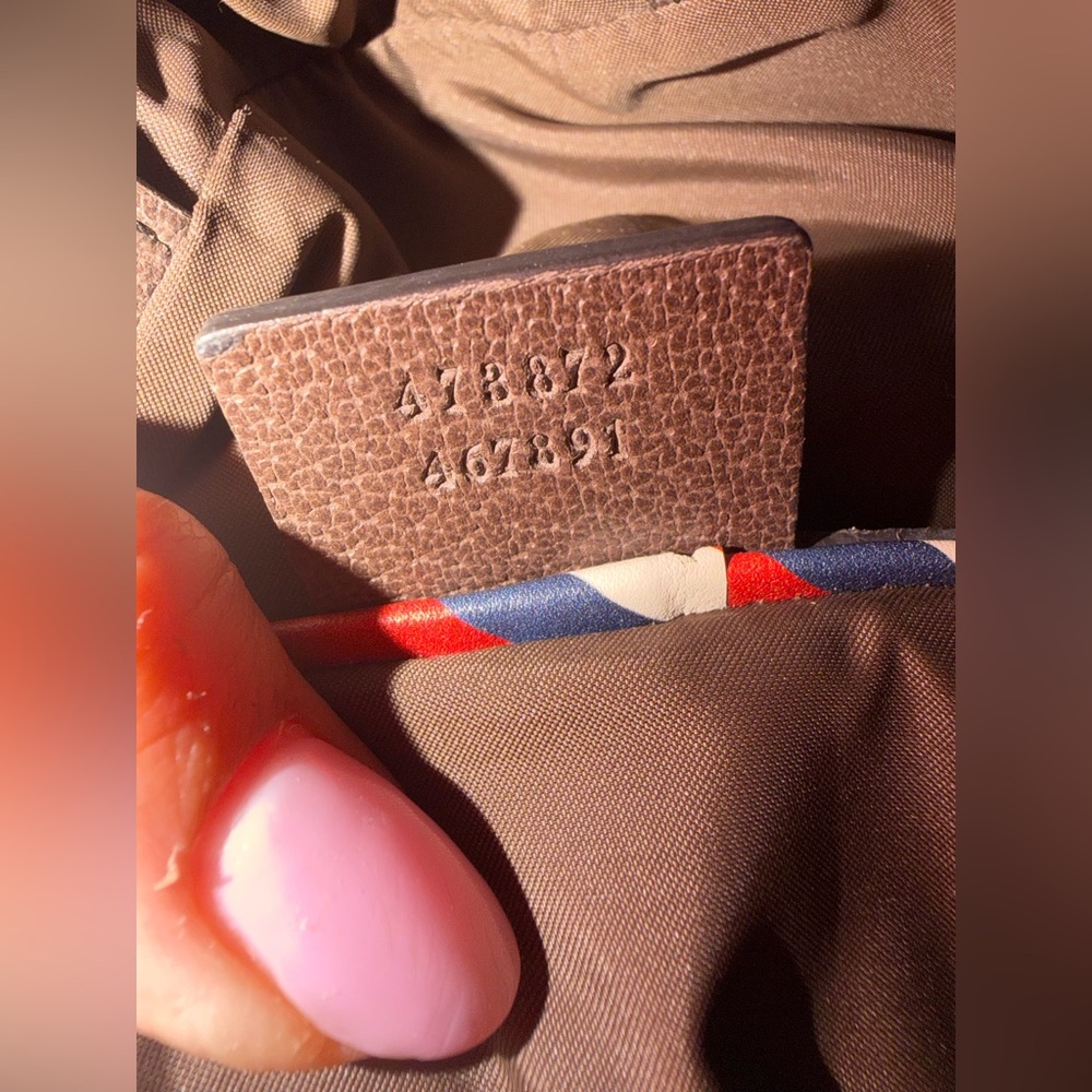 Gucci GG Supreme Courier -Gucci Backpack - Picture 10 of 10